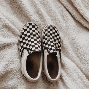 checkered vans 🤍